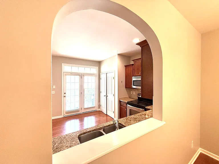 514 Dragby Ln — Photo 40