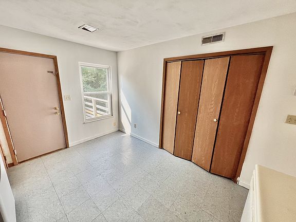 5th image of 5411 Collier Ln #C