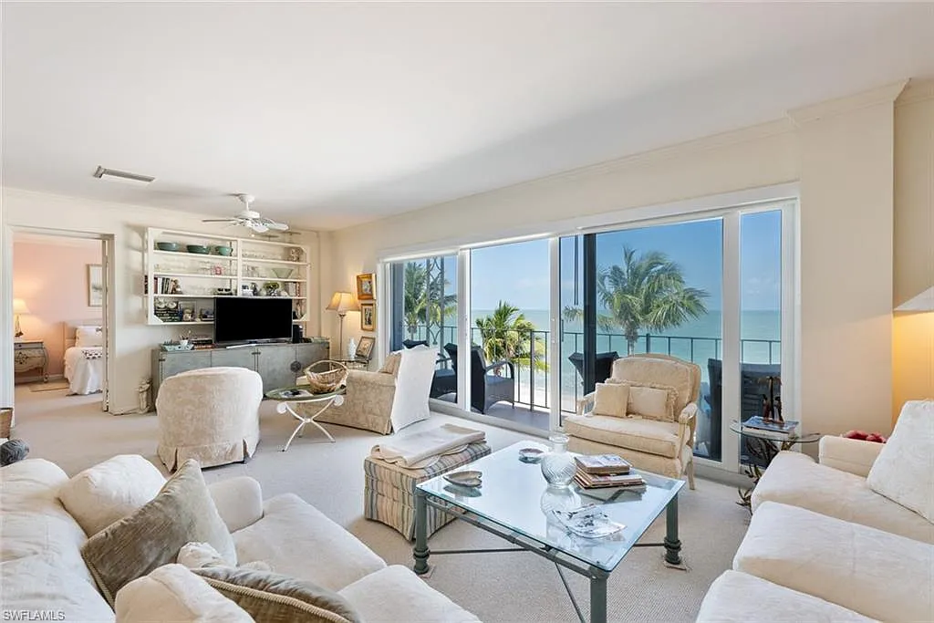 Building Photo - 2011 Gulf Shore Blvd N #45