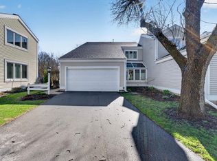 12 Oak Creek Trail, Madison, WI 53717