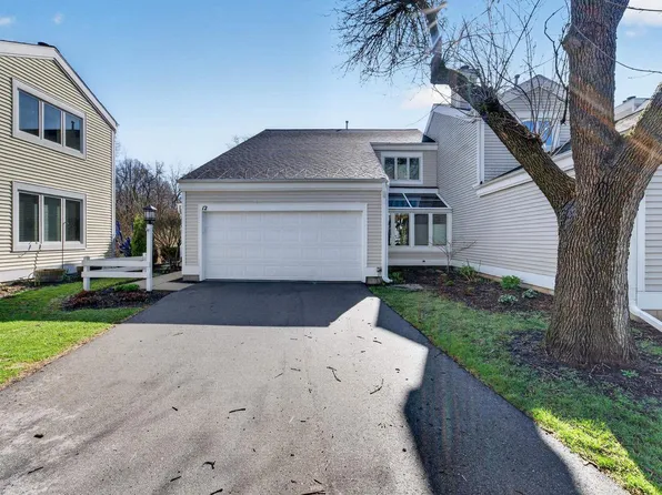 12 Oak Creek Trail, Madison, WI 53717