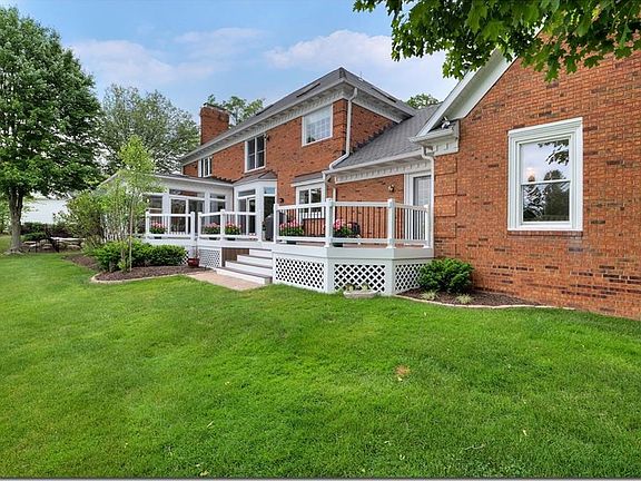 3rd image of 6591 Dunbarton Dr