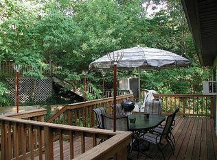 55 S Howell Ave, Farmingville, NY 11738