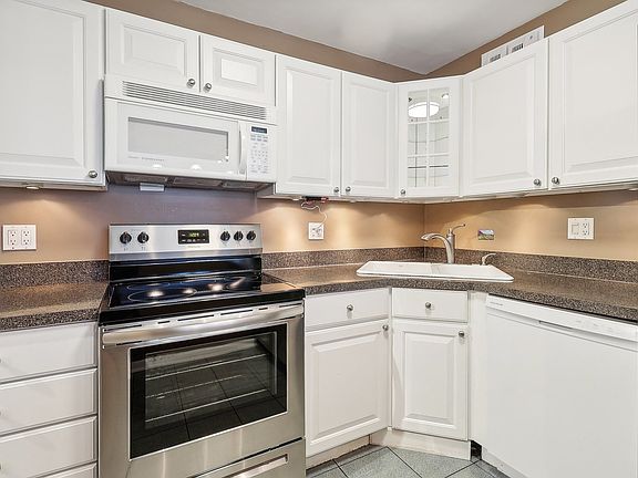 5th image of 3550 N Lake Shore Dr APT 1419