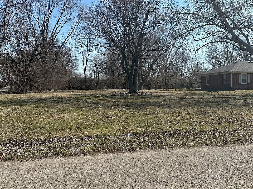 2nd image of 2941 Kristen Dr E