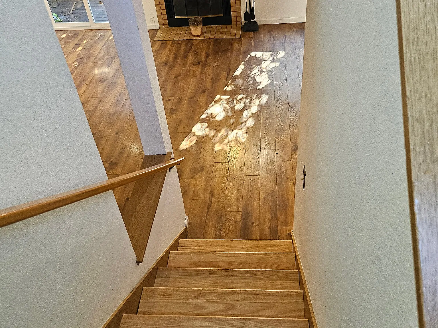 2 bed, 1300 sqft, $2,295 — Photo 3