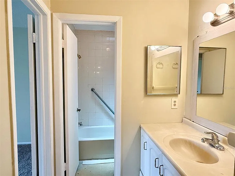 4562 Pheasant Run Dr #9B — Photo 16