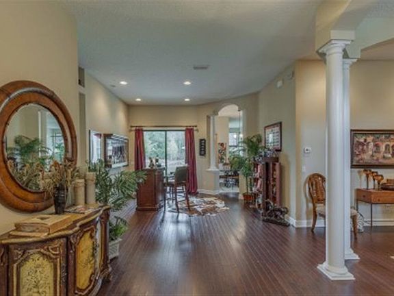 3rd image of 950 S Forest Creek Dr