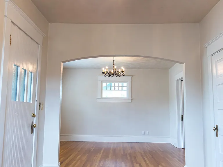 3234 SE Cesar E Chavez Blvd — Photo 4