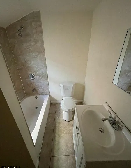 42 Shaw Ave #2 — Photo 4