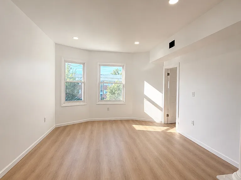 238 Murray St #2 — Photo 2