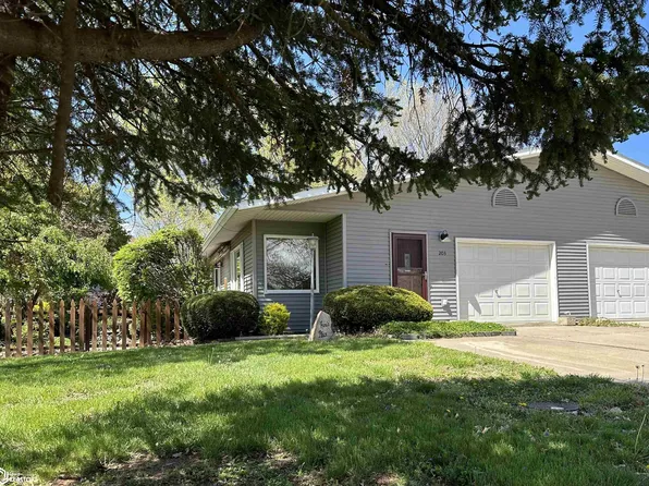 203 Riverview Dr, Keosauqua, IA 52565