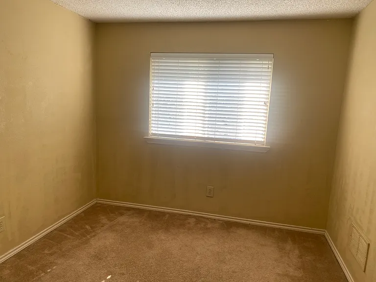 2738 Belmeade Dr — Photo 11