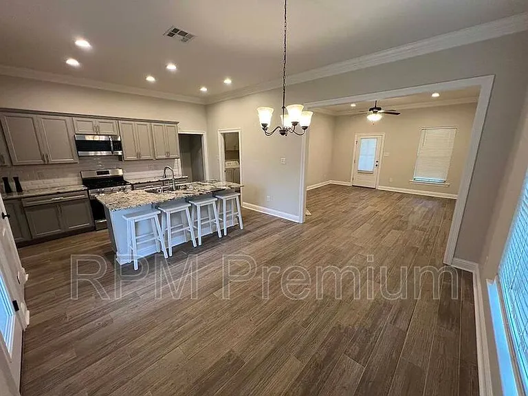 6212 Lake Edge Dr — Photo 6