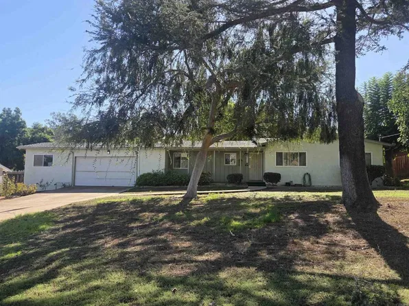8211 Starland Dr, El Cajon, CA 92021