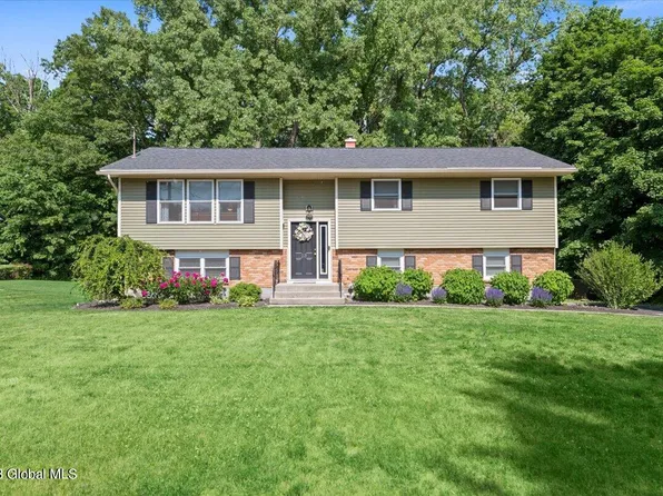 23 Dino Drive, Ballston Lake, NY 12019