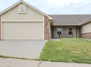 1809 Clover Dr, Junction City, KS 66441
