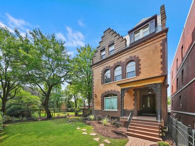 6530 S University Ave, Chicago, IL, 60637