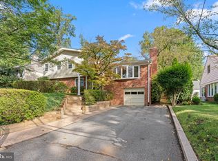 5413 Wilson Ln, Bethesda, MD 20814