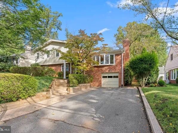 5413 Wilson Ln, Bethesda, MD 20814