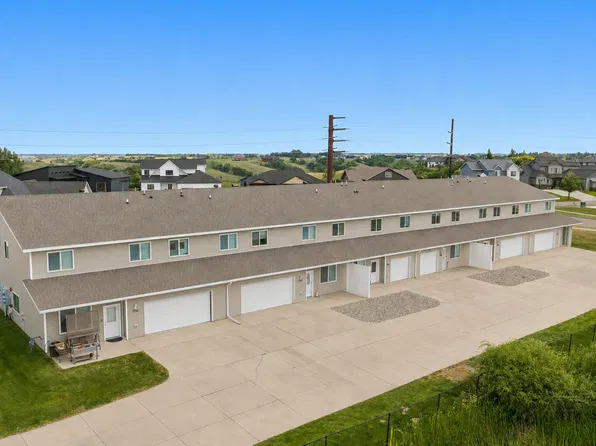 1434 31st Ave SE, Minot, ND 58701