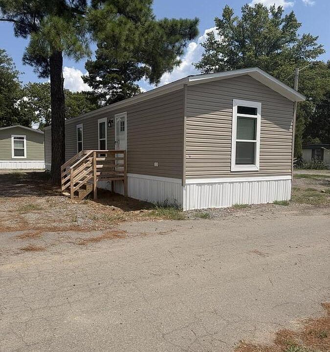 1st image of 475 E Robins St Lot 10