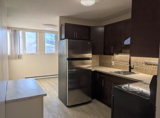 1030 Grant Ave #102, Winnipeg, MB R3M 2A2