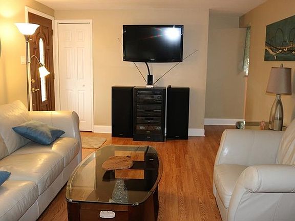 5th image of 253 Creston Dr