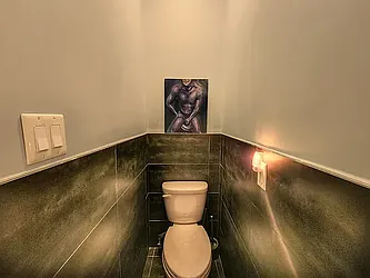 Rented by RELEASE NY