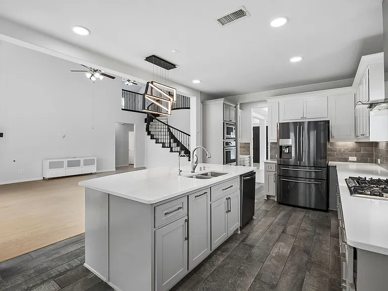 11901 Smithton Ave — Photo 8