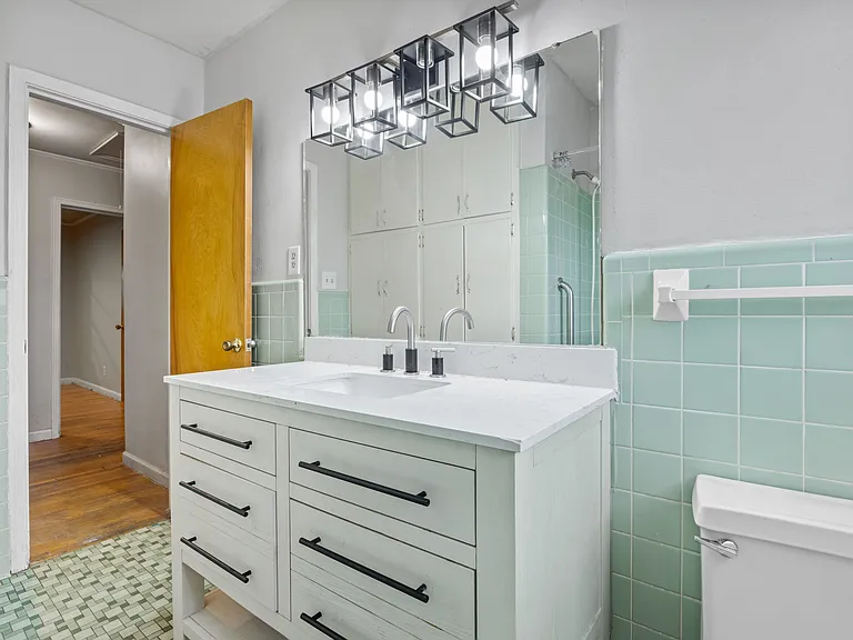 3932 Meredith Dr — Photo 11