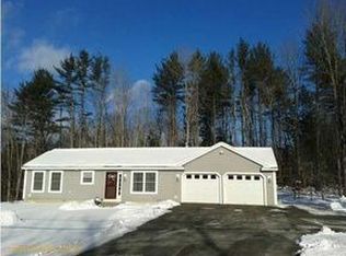 672 Old Lewiston Rd, Winthrop, ME 04364