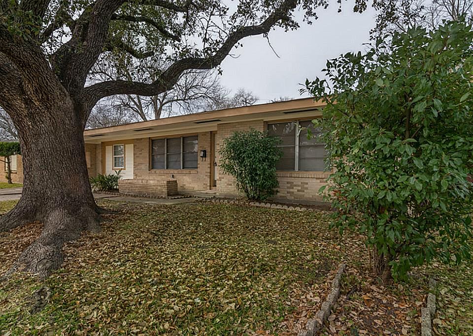 1st image of 5010 Red Oak Ln