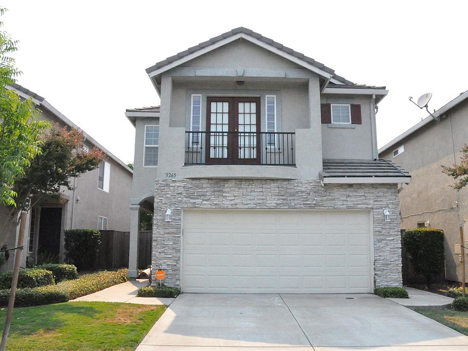 1st image of 3265 English Oak Cir