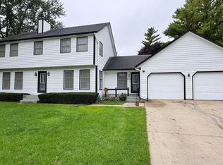 712 Emerald Dr, Storm Lake, IA 50588