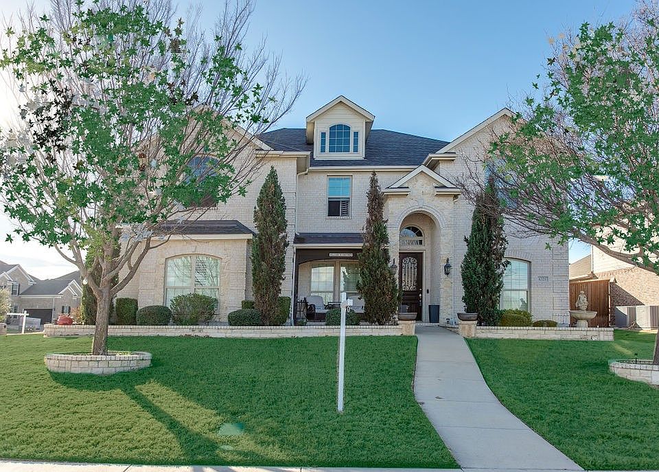 1st image of 6321 Oceanview Dr