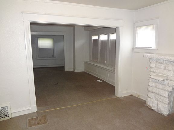 3rd image of 3545 College Ave