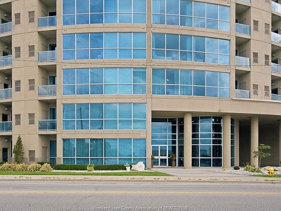 3rd image of 1225 Riverside Dr E #801
