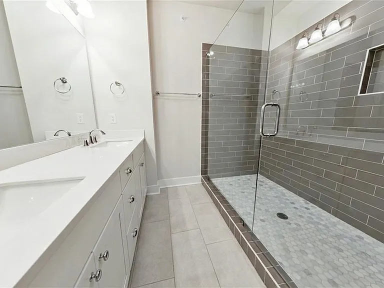 413 Bishop Ln — Photo 7