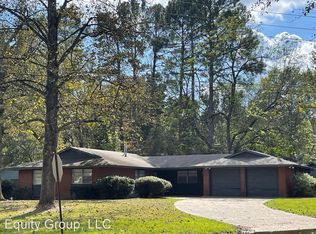 3025 Longwood Dr, Jackson, MS 39212