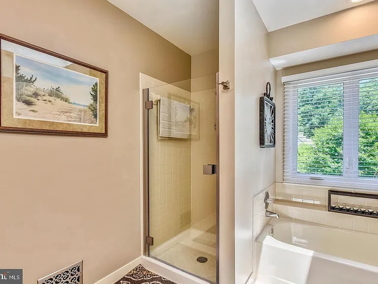 11627 Chapel Cross Way — Photo 22