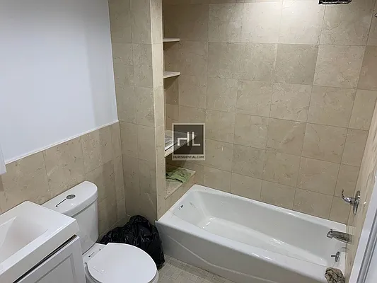 Rented by Highline Residential | media 29