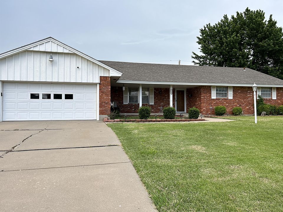 1st image of 3117 NW Brent Cir