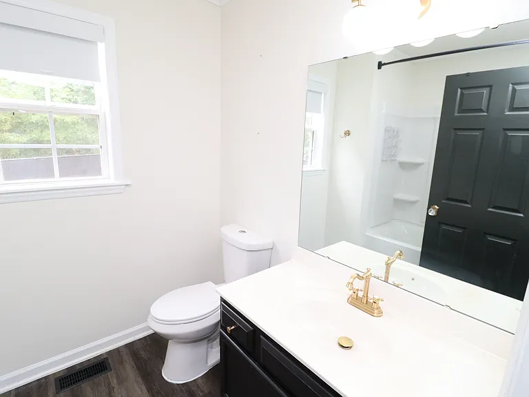 504 Noonday Ct — Photo 27
