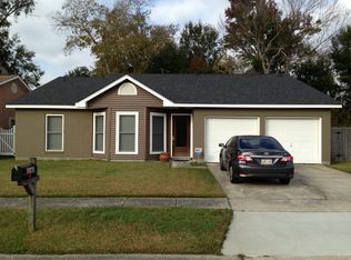 1162 Santa Maria Dr, Marrero, LA 70072