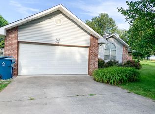316 N Old Orchard Dr, Strafford, MO 65757