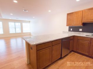 5135 Washington St, West Roxbury, MA 02132