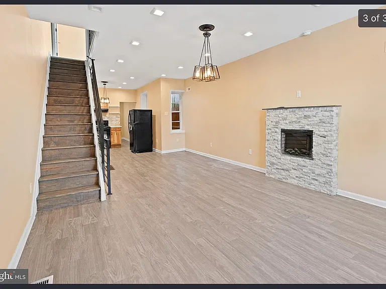 3045 N Carlisle St — Photo 3
