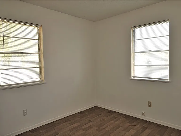 1028 Starlite Dr — Photo 26