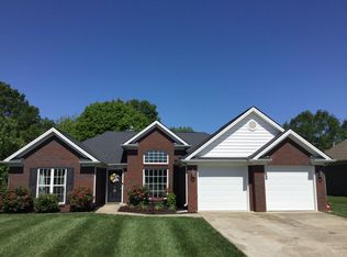 149 N Canterbury Glen Dr, Mount Washington, KY 40047
